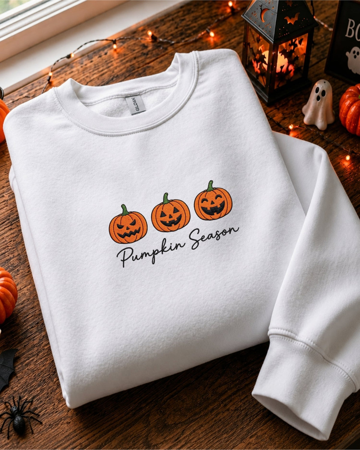 HESW300702 sweatshirt mockup 3